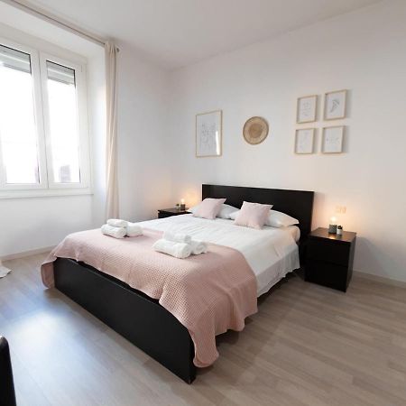 The Best Rent - Spacious Apartment Near Roma Termini Station エクステリア 写真
