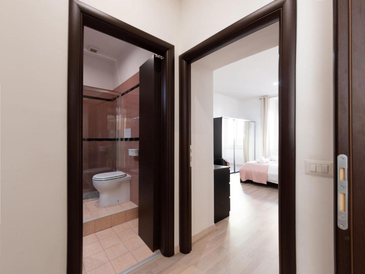 The Best Rent - Spacious Apartment Near Roma Termini Station エクステリア 写真