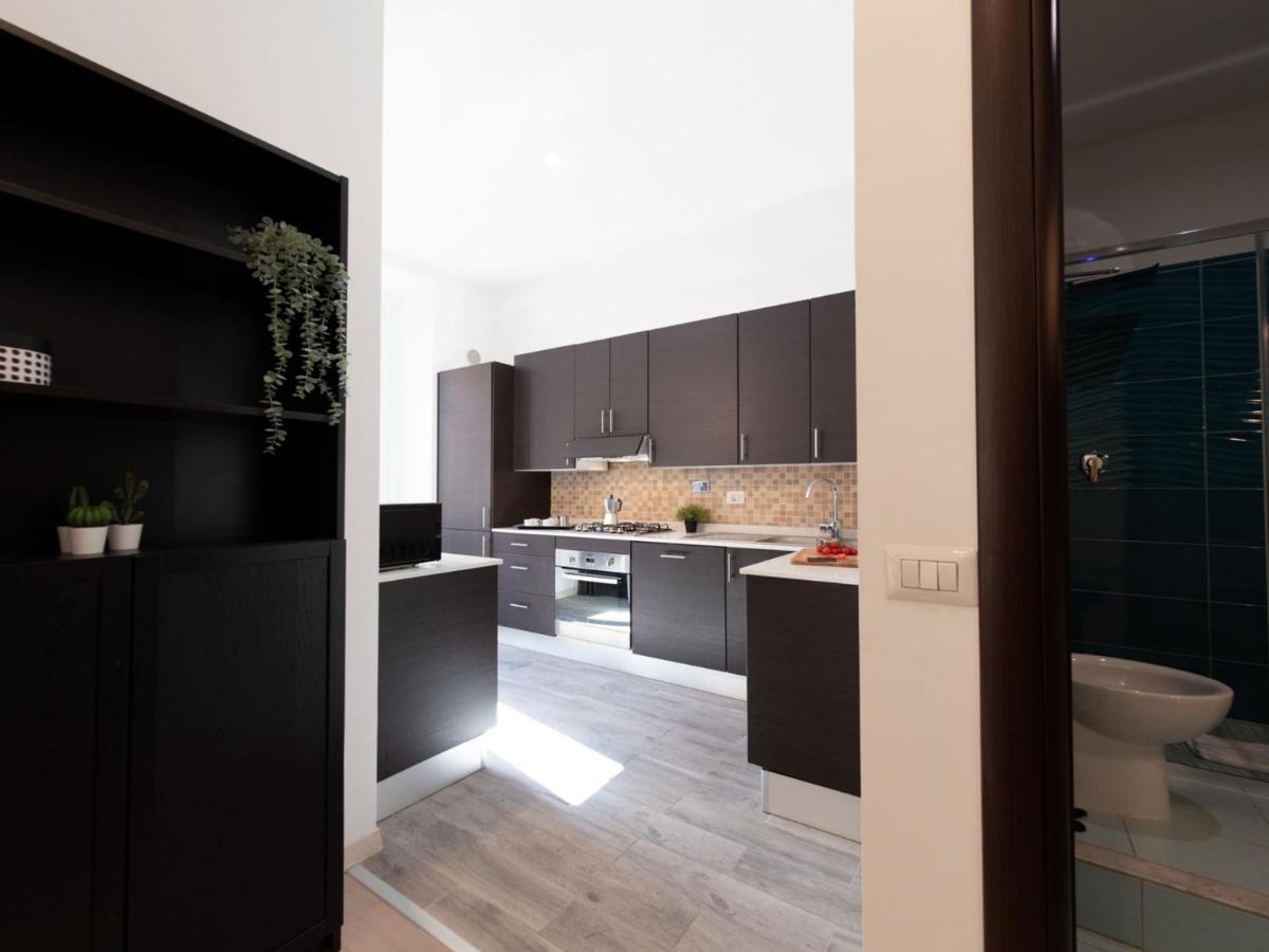 The Best Rent - Spacious Apartment Near Roma Termini Station エクステリア 写真